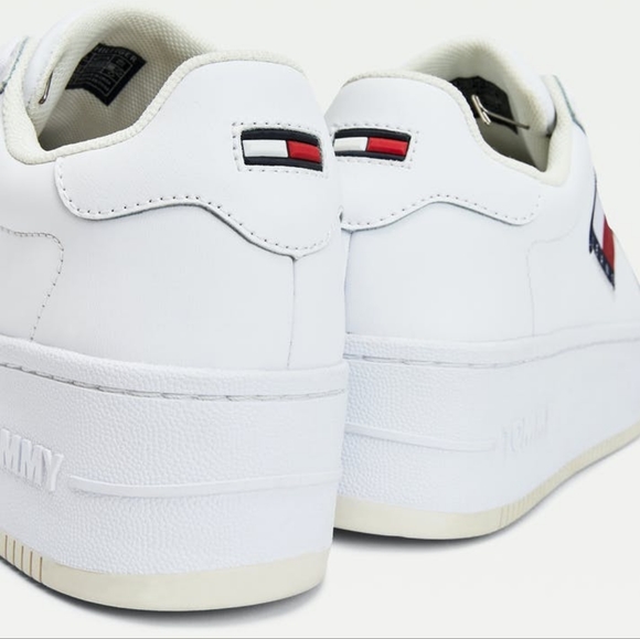 White Tommy Jeans sneakers Size 8 - Picture 4 of 5